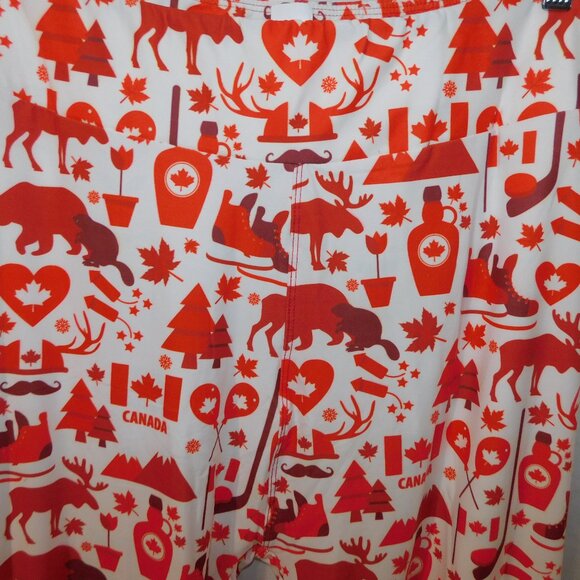 Miss T's Fashion TC2 Womens 20 to 26 Red White Canada Themed Leggings - Picture 5 of 6